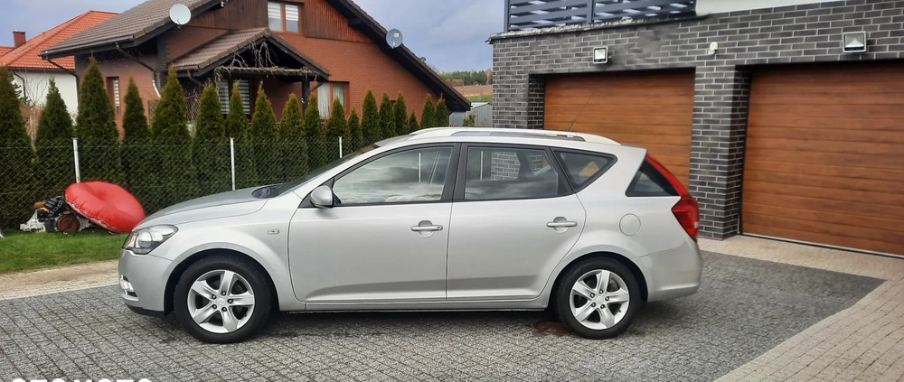 Kia Ceed cena 18700 przebieg: 236000, rok produkcji 2012 z Słupsk małe 326